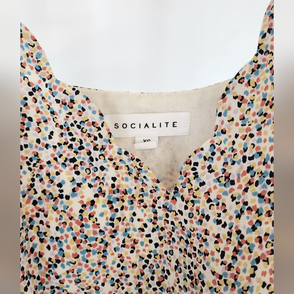 Socialite Multicolor Patterned Top - Picture 3 of 3